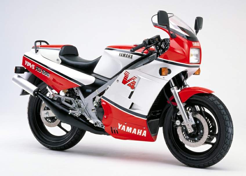 Yamaha%20RD500%20%201.jpg