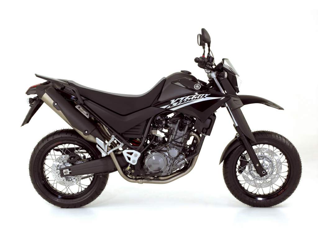 http://www.motorcyclespecs.co.za/Gallery%20%20A/Yamaha%20XT660X%2004%20%204.jpg