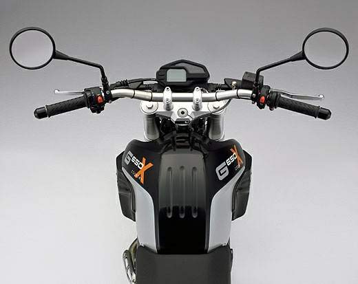 http://www.motorcyclespecs.co.za/Gallery%20B/BMW%20G650X%20Country%2007%20%201.jpg
