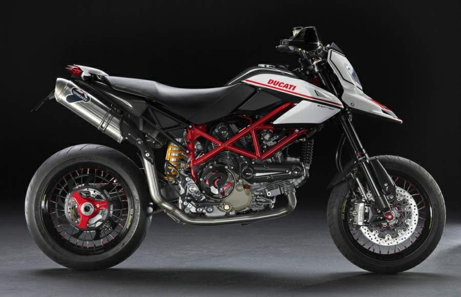 http://www.motorcyclespecs.co.za/Gallery%20B/Ducati%20Hypermotard%201100%20Evo%20SP%2010%20%205.jpg
