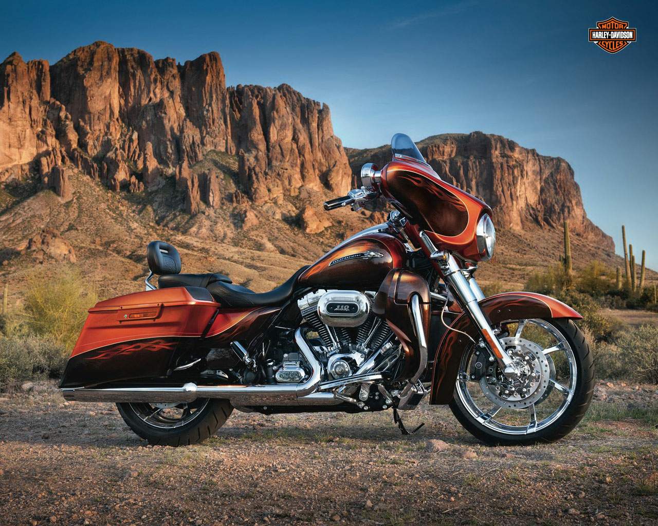 2013 Harley Davidson Cvo Street Glide Wallpaper For Desktop