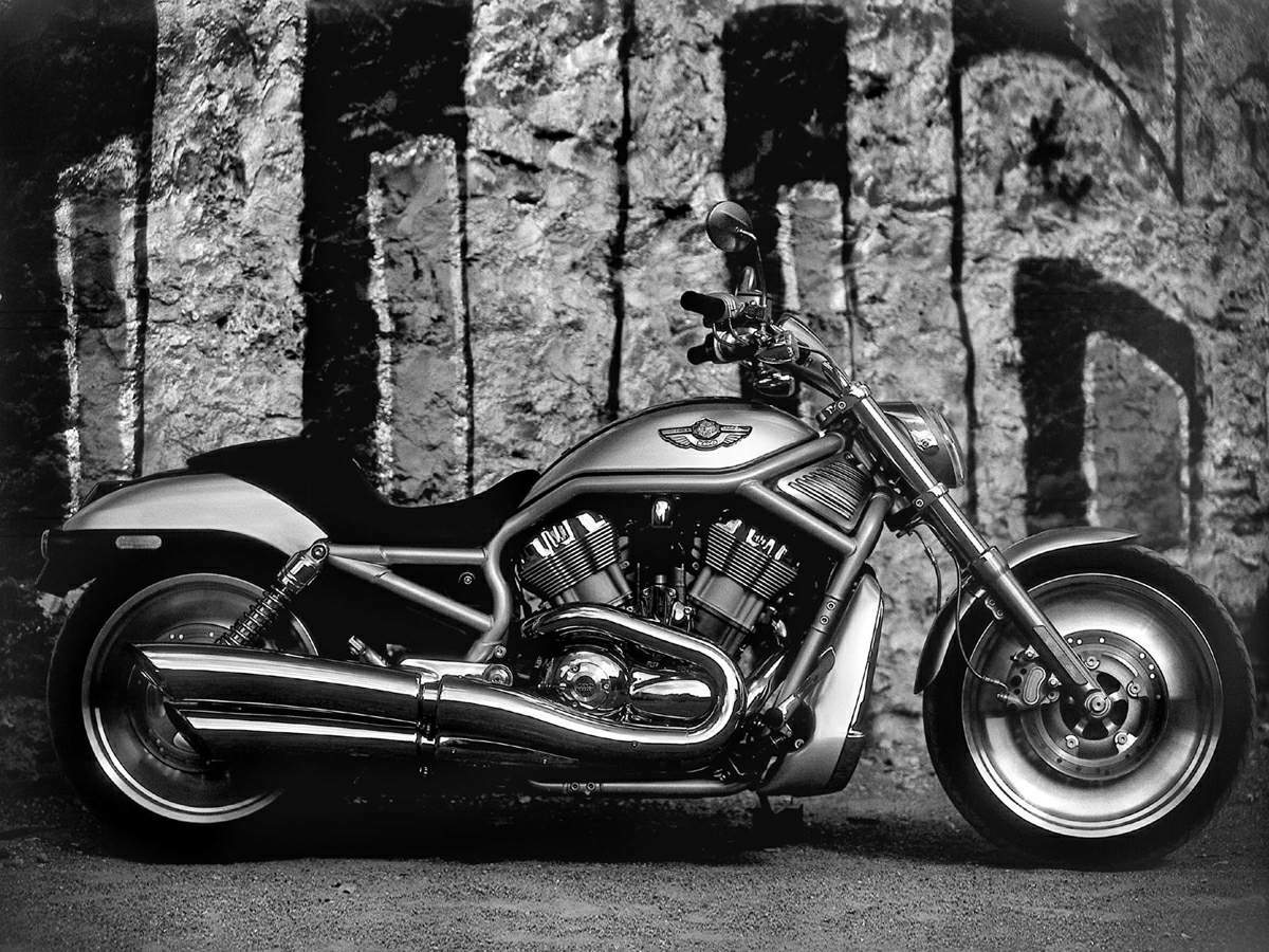 Harley Davidson VRSCA VRod 100th Anniversary Edition