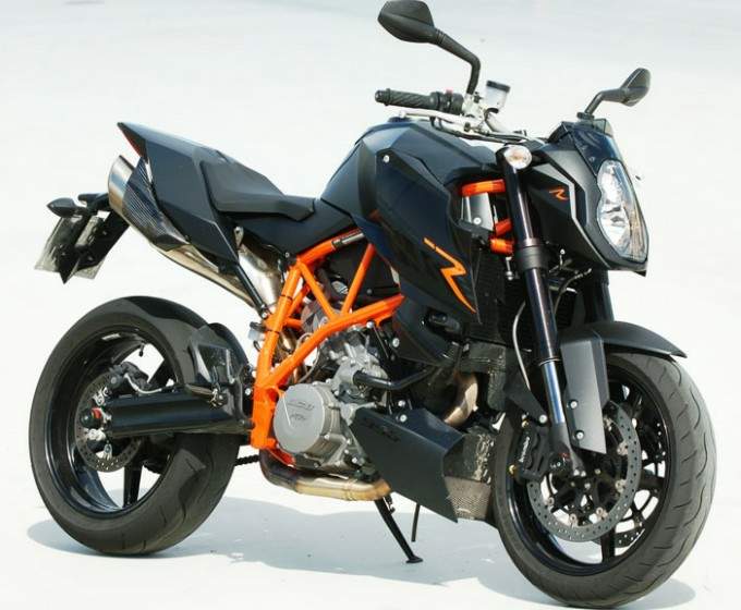 KTM 990 Super Duke R Naked Bikes