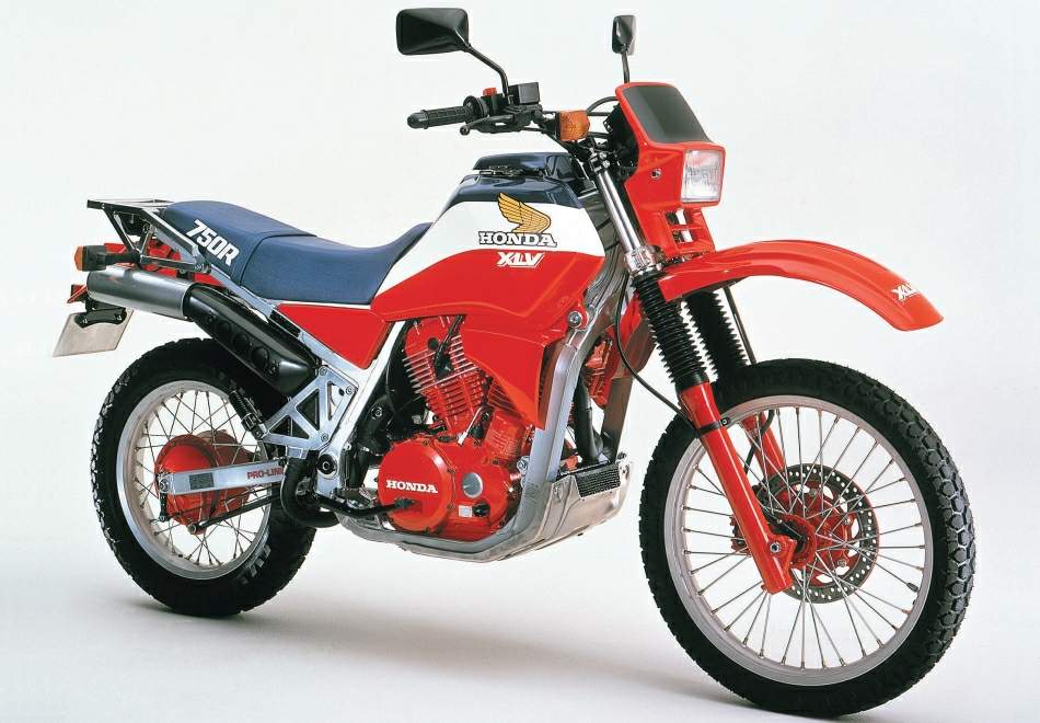 Honda%20XLV750R%20%201.jpg