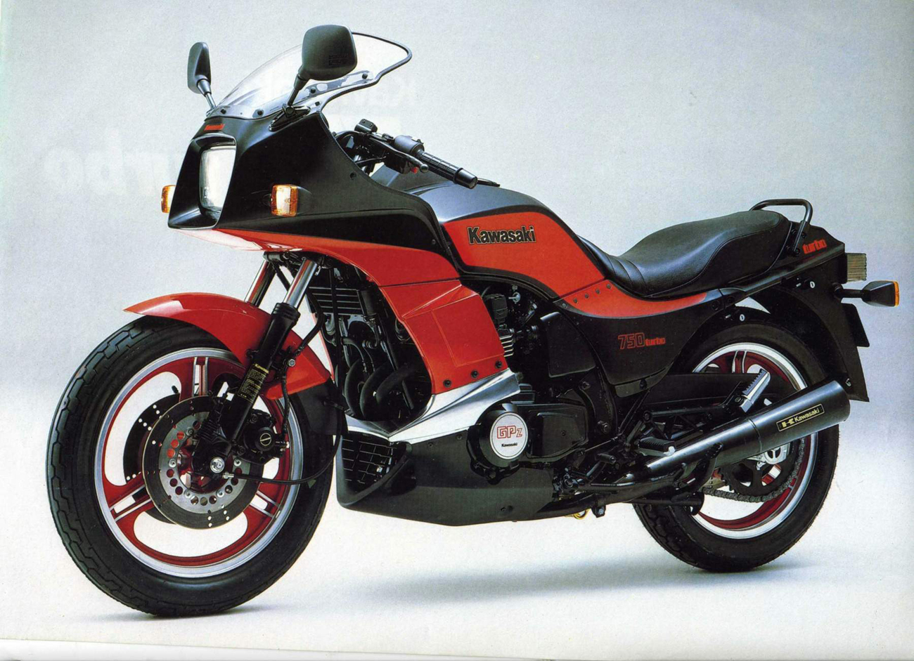 [Imagem: Kawasaki%20GPZ750%20Turbo%20%203.jpg]