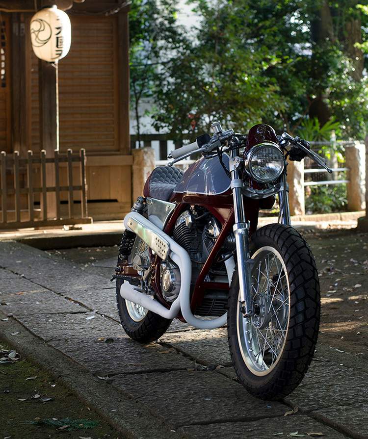 Yamaha SRV250 Cafe Bobber