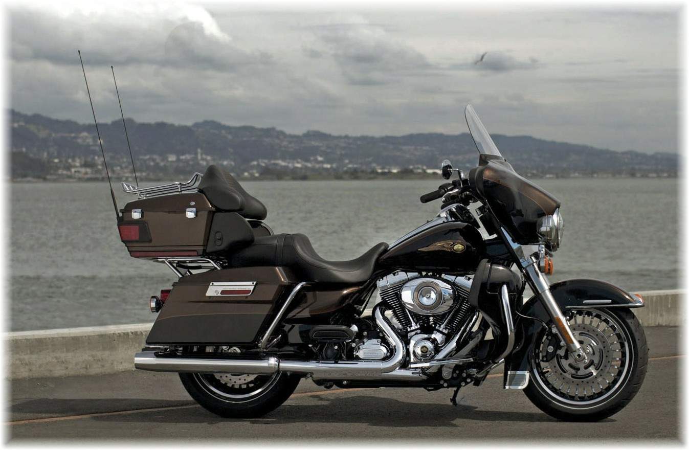 Street Glide Ultra Limited Promotion Off53