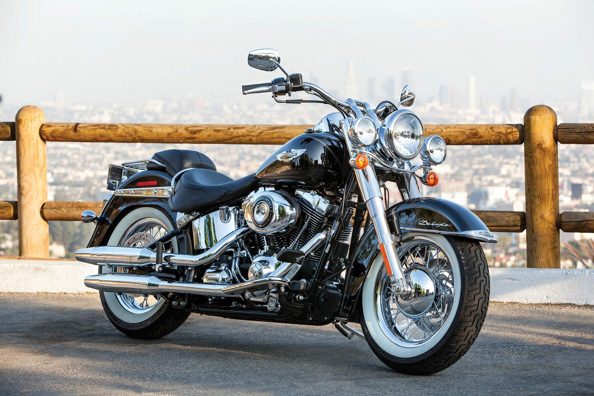 2020 Deluxe Motorcycle Harley Davidson United Kingdom