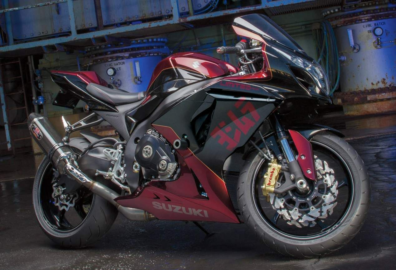 13 Suzuki Gsx R 1000 Yoshimura Limited Edition