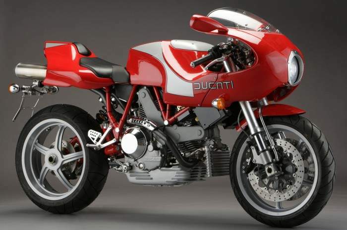 Ducati%20MHe%20900e.jpg