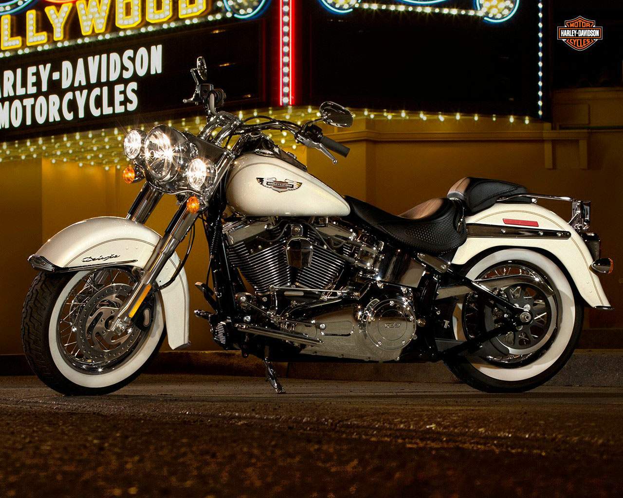 Harley Davidson Flstn Softail Deluxe