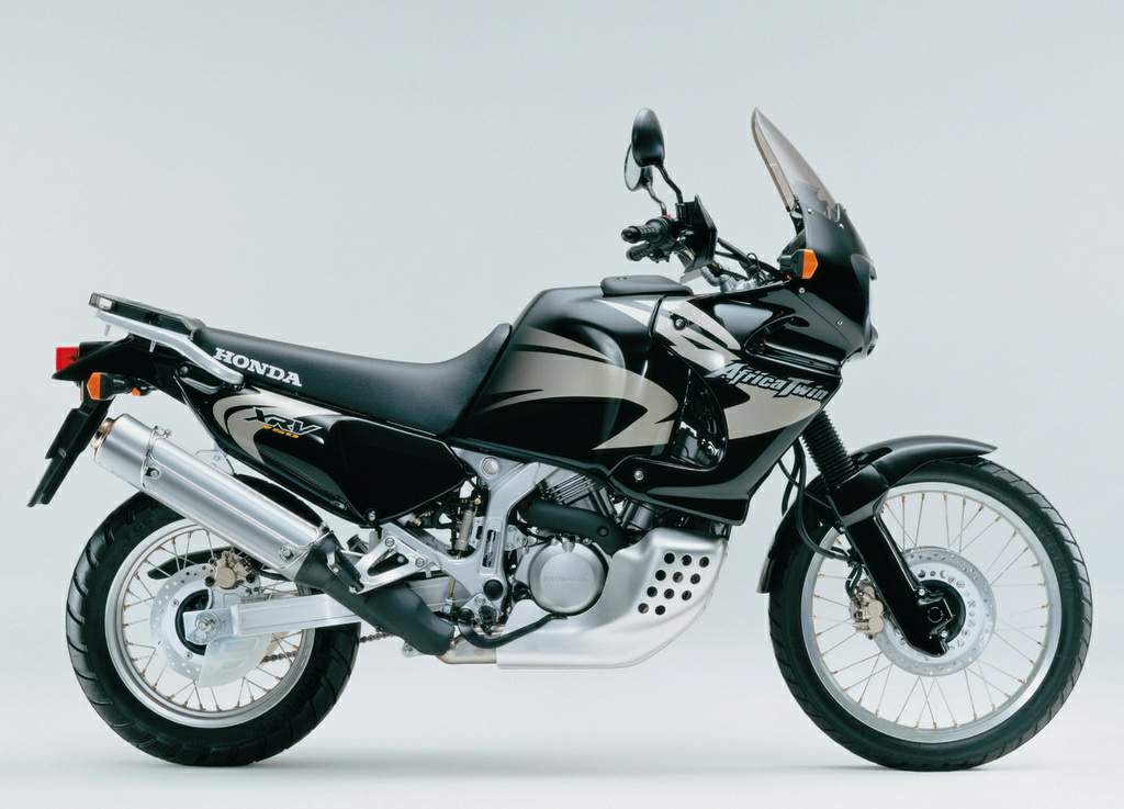 http://www.motorcyclespecs.co.za/Gallery/Honda%20XRV750%2003.JPG