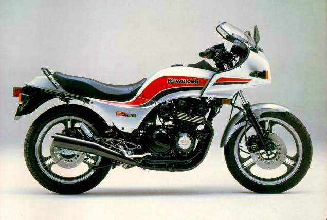 Kawasaki%20GPz%20550%20%2084.jpg