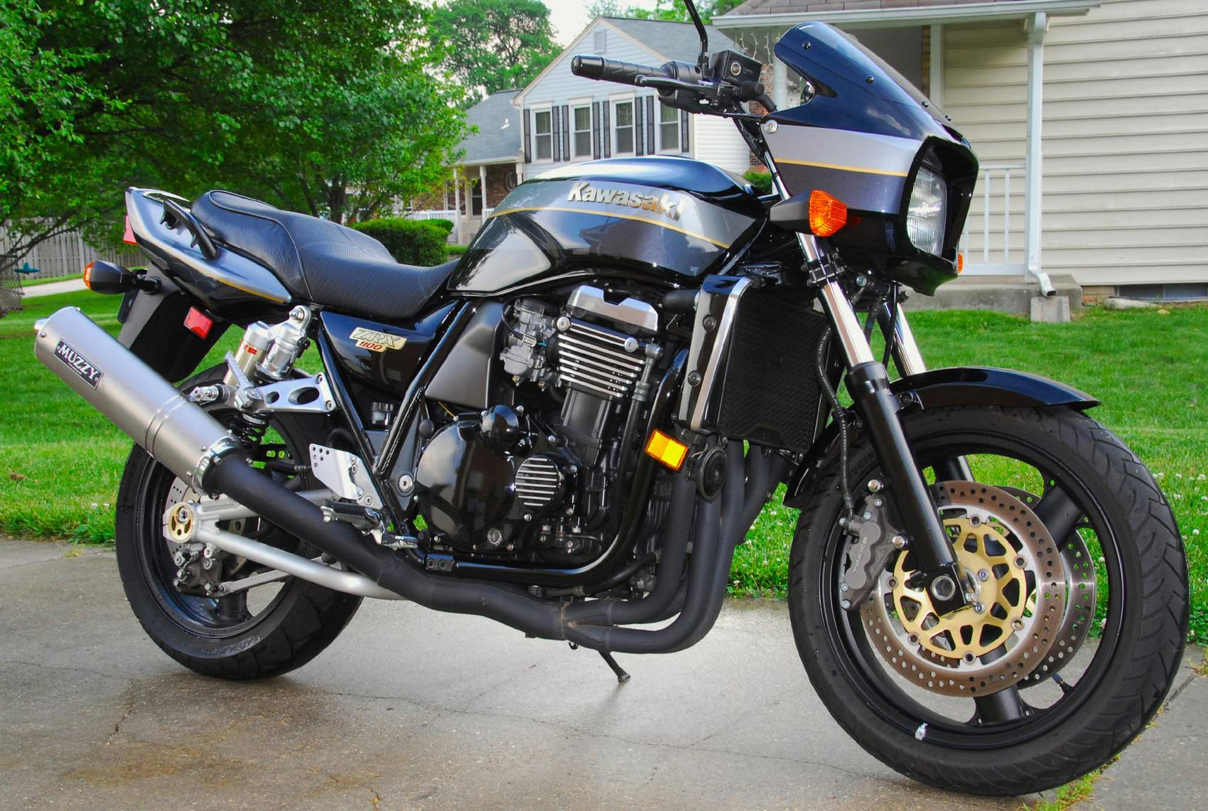 Kawasaki ZRX1100