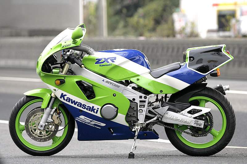 Kawasaki ZXR