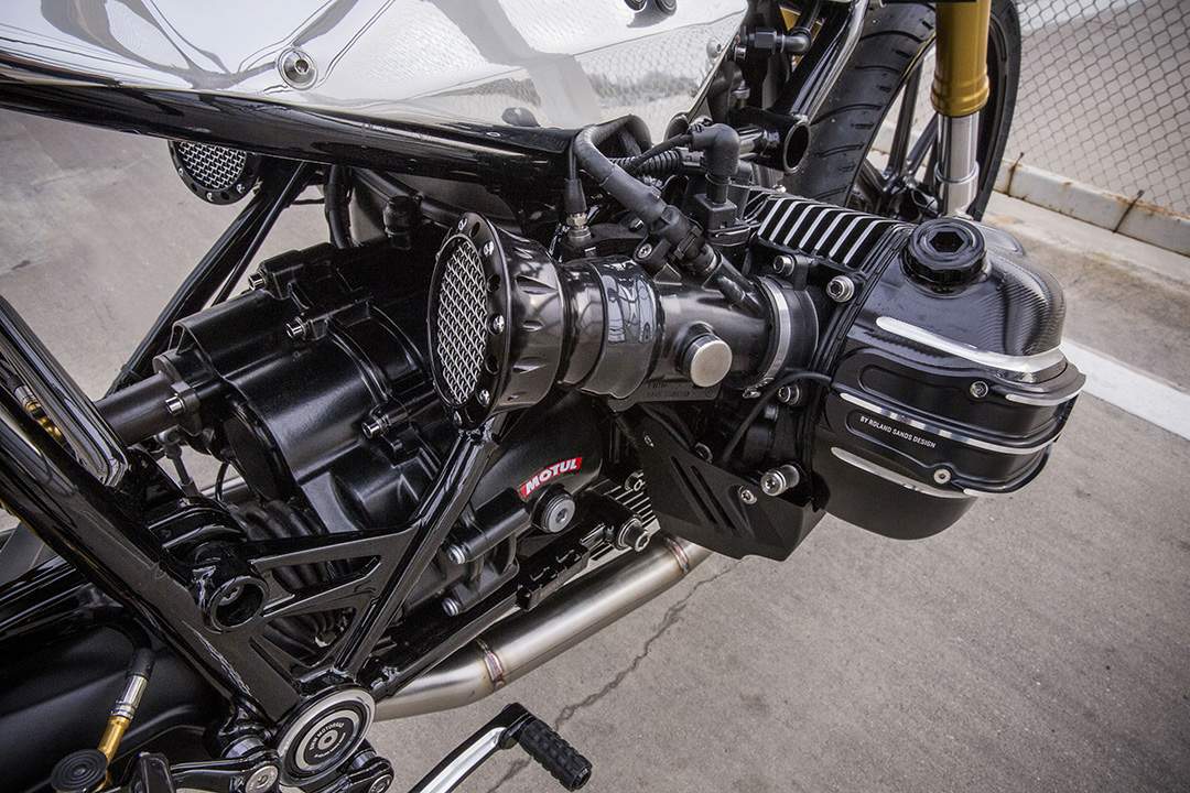BMW R NineT 9T Cafè Tracker by Roland Sands