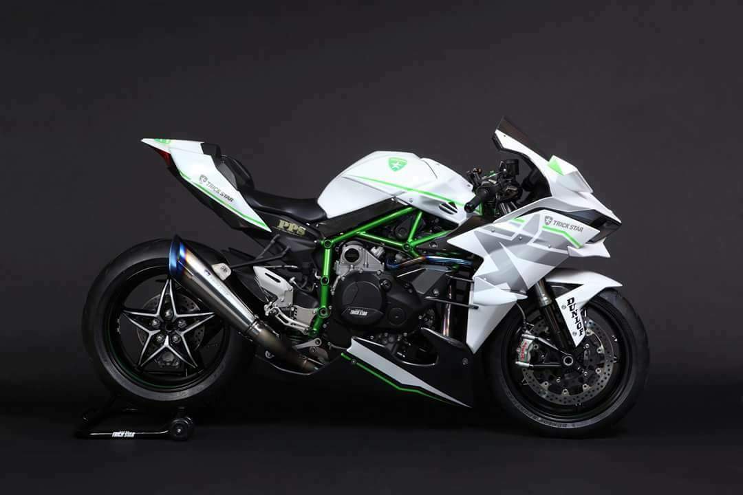 Kawasaki Ninja by Trick Star